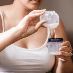 Haakaa® Melkvanger Lieveheersbeestje, 75ml Set Van 2 -Kinder Winkel haakaa melkvanger lieveheersbeestje 75ml set van 2 a354575 1