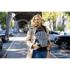 Manduca Draagzak First Van Bellybutton Pepita Navy -Kinder Winkel manduca draagzak first van bellybutton pepita navy a389656 4